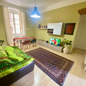 center-house-272.hotelitalianriviera.com/